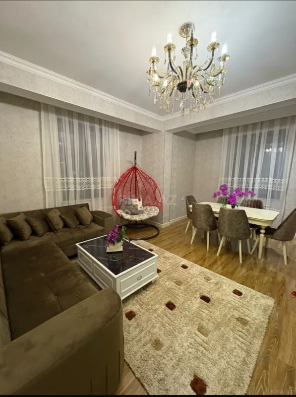 Kirayə verilir 2 otaqlı mənzil 90 m²