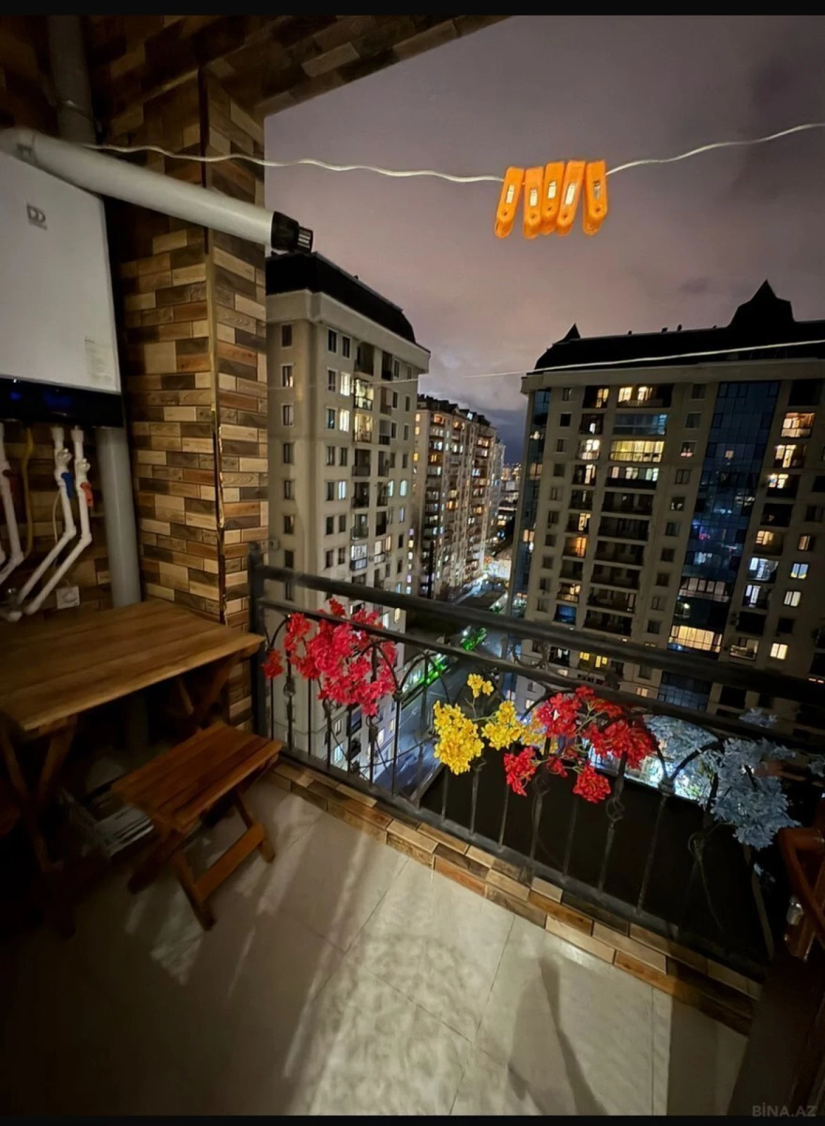 Kirayə verilir 2 otaqlı mənzil 90 m²