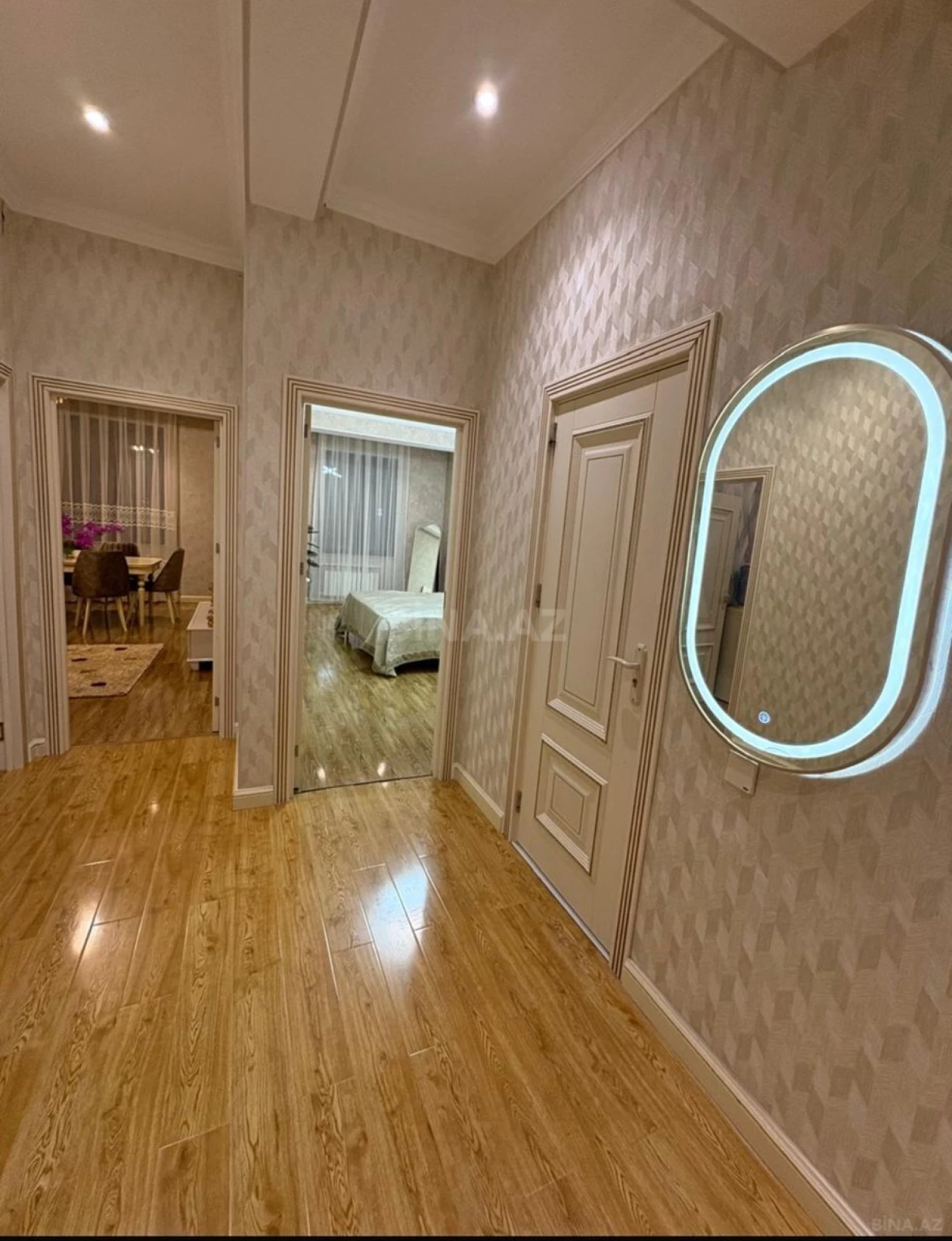 Kirayə verilir 2 otaqlı mənzil 90 m²