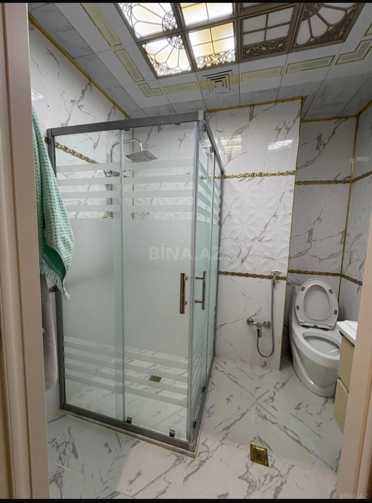 Kirayə verilir 2 otaqlı mənzil 90 m²