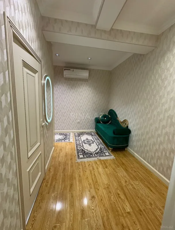 Kirayə verilir 2 otaqlı mənzil 90 m²