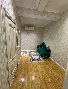 Kirayə verilir 2 otaqlı mənzil 90 m²