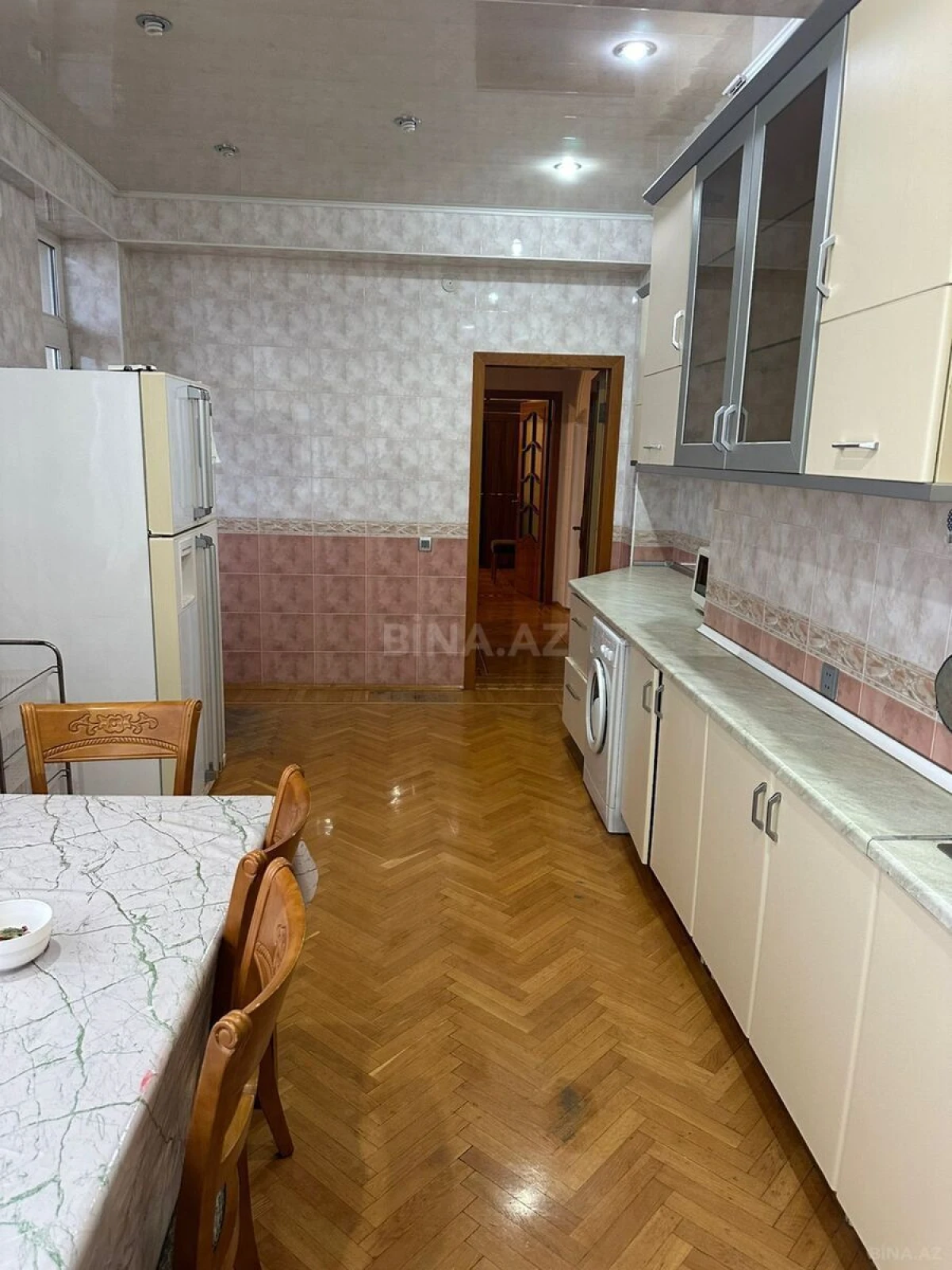 Satılır 3 otaqlı mənzil 160 m²