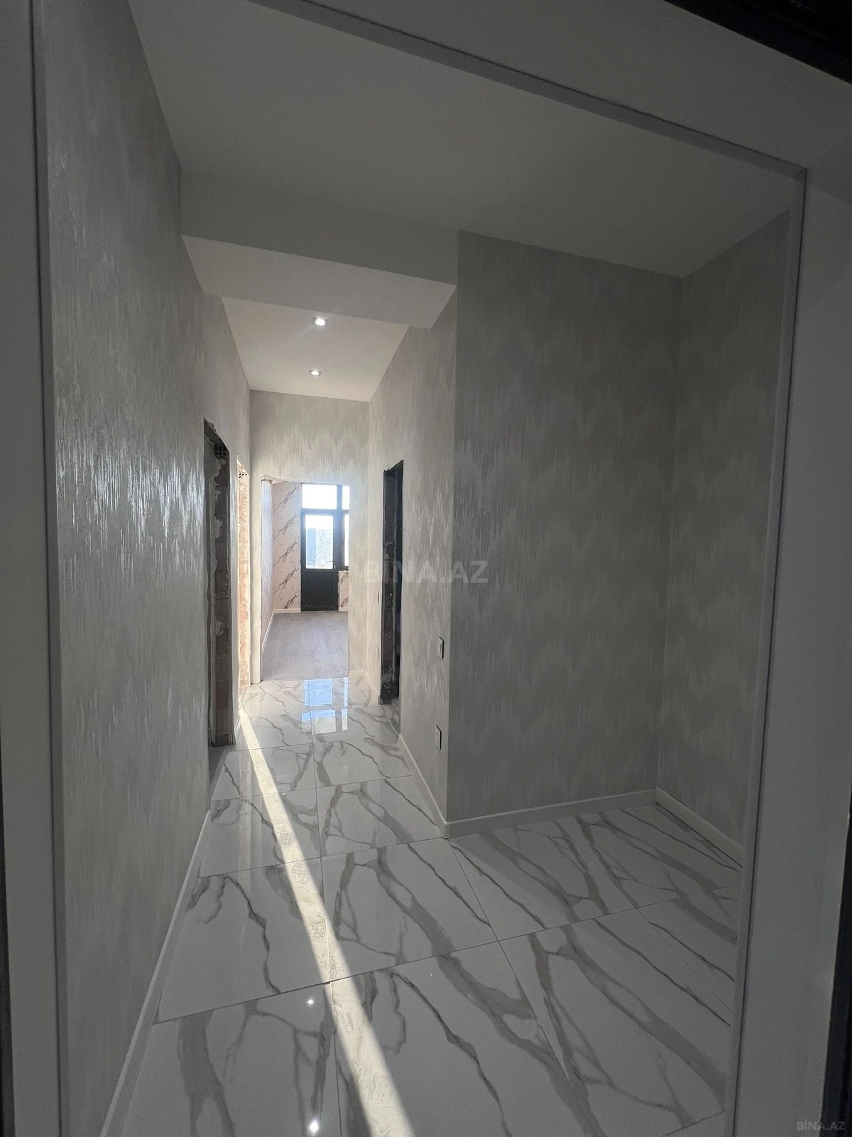 Satılır 3 otaqlı mənzil 72 m²