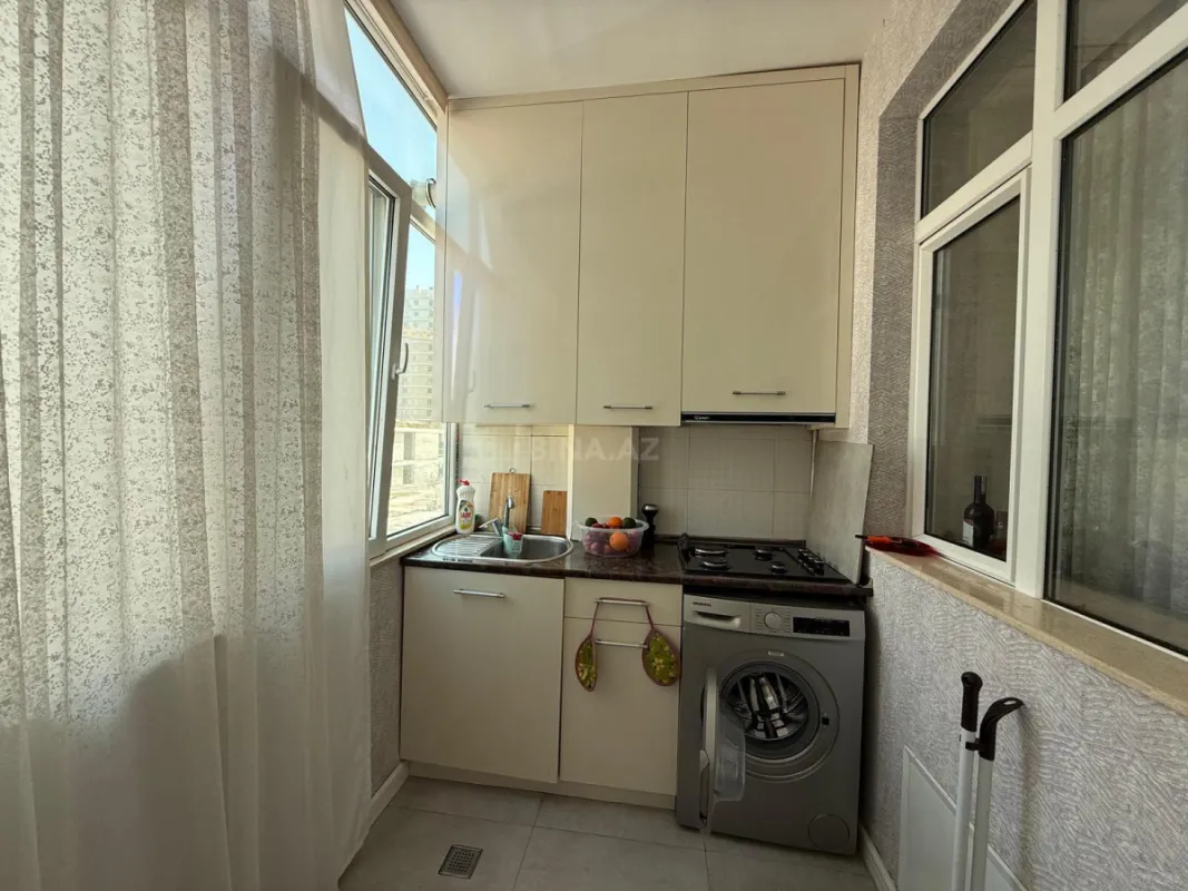 Satılır 3 otaqlı mənzil 150 m²