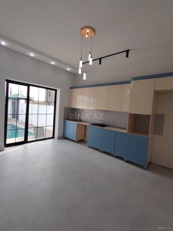 Satılır 4 otaqlı həyət evi 140 m²