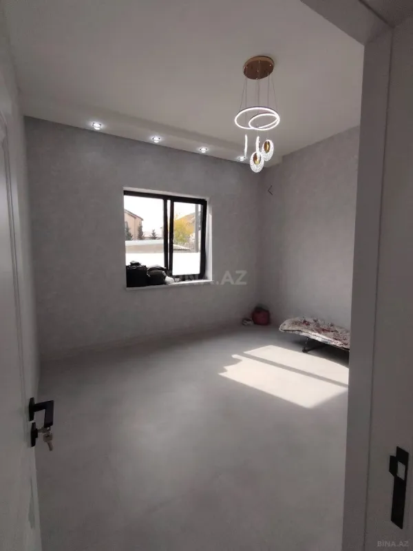 Satılır 4 otaqlı həyət evi 140 m²