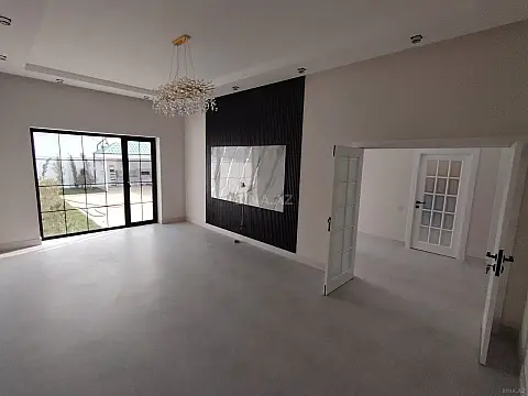 Satılır 4 otaqlı həyət evi 140 m²