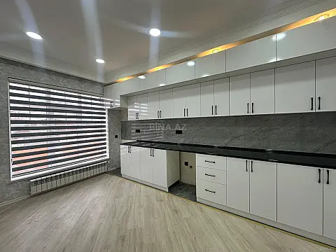 Satılır 4 otaqlı həyət evi 200 m²