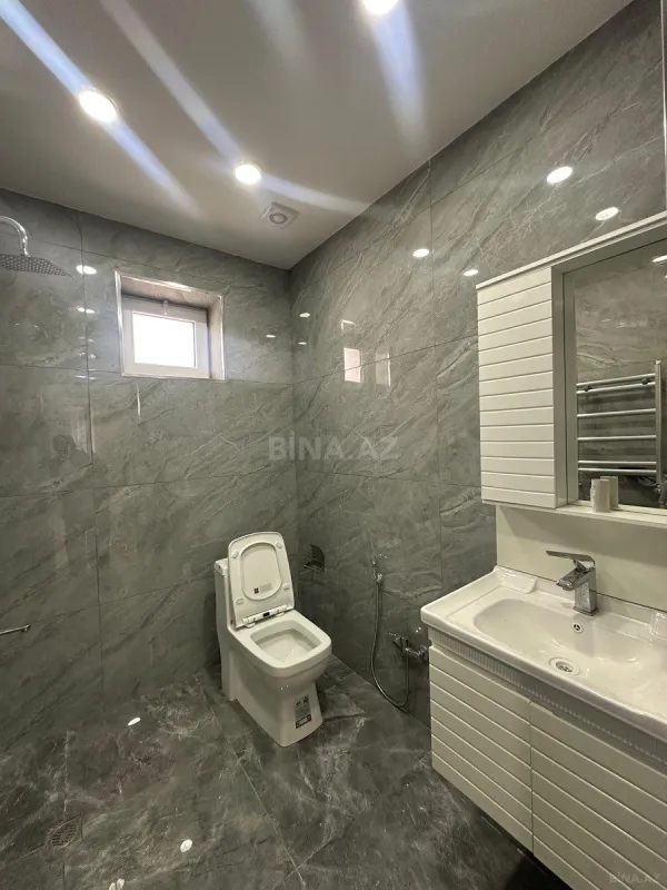Satılır 4 otaqlı həyət evi 200 m²