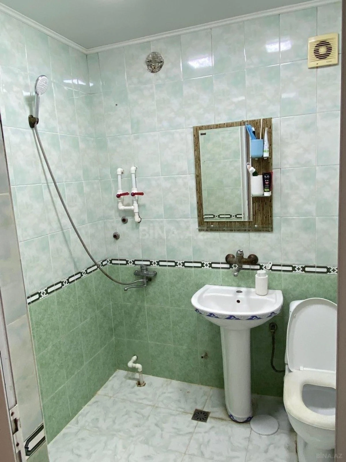 Kirayə verilir 3 otaqlı mənzil 70 m²