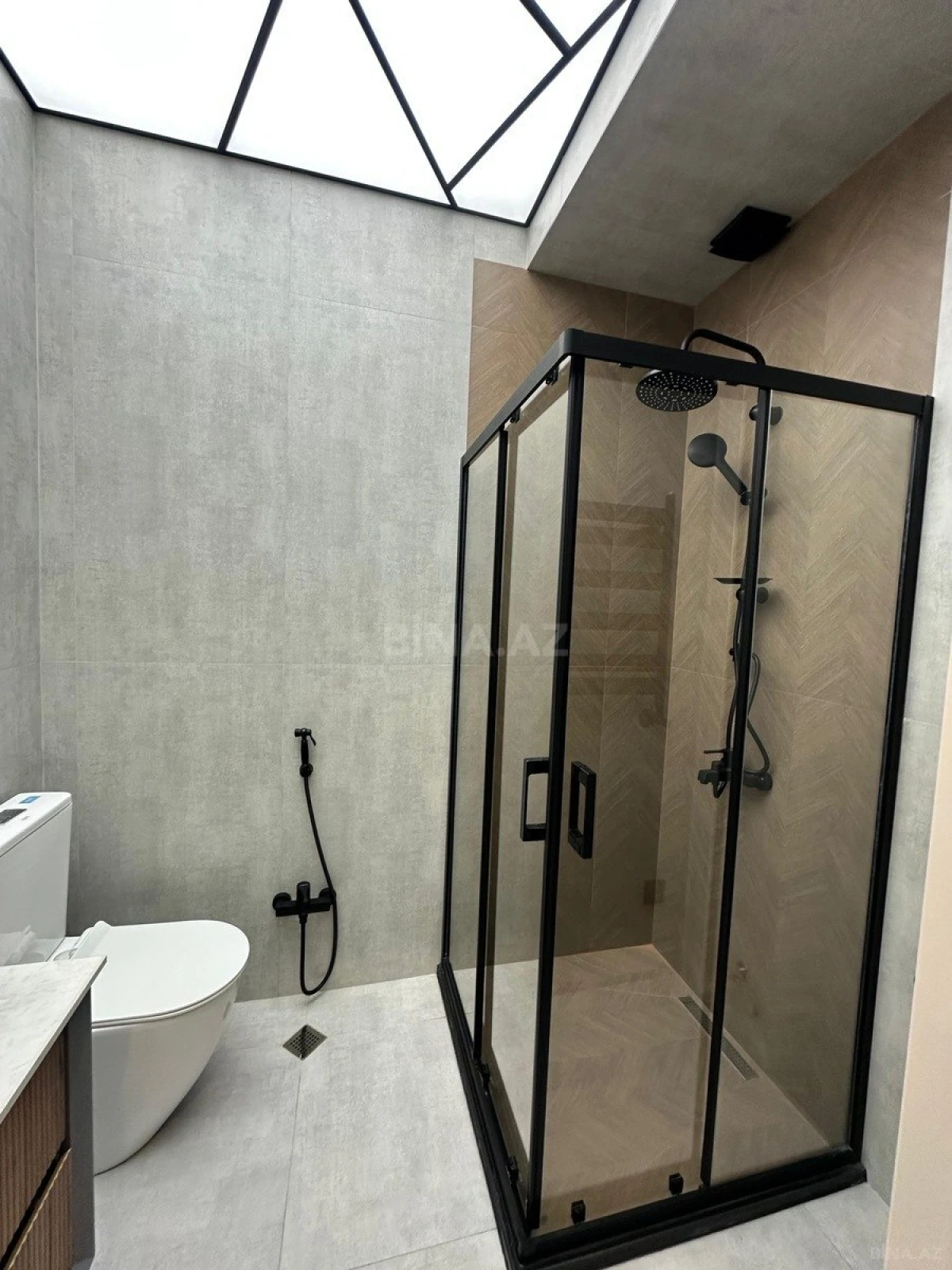 Satılır 2 otaqlı mənzil 55 m²