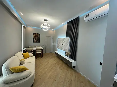 Satılır 2 otaqlı mənzil 55 m²