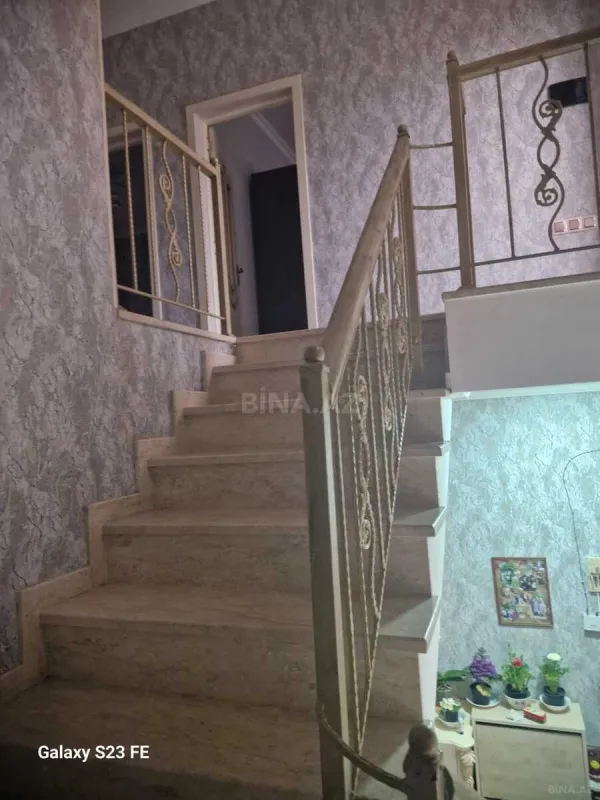 Satılır 5 otaqlı həyət evi 140 m²