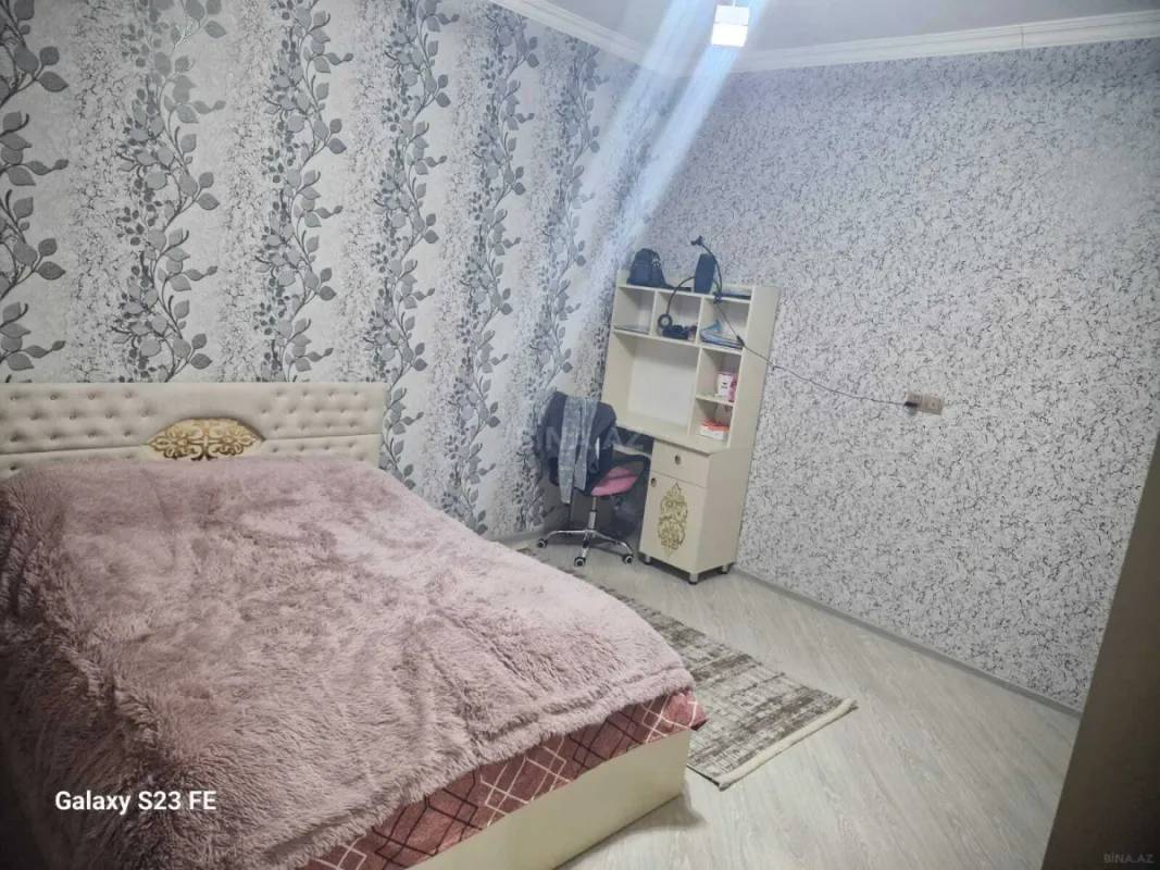 Satılır 5 otaqlı həyət evi 140 m²