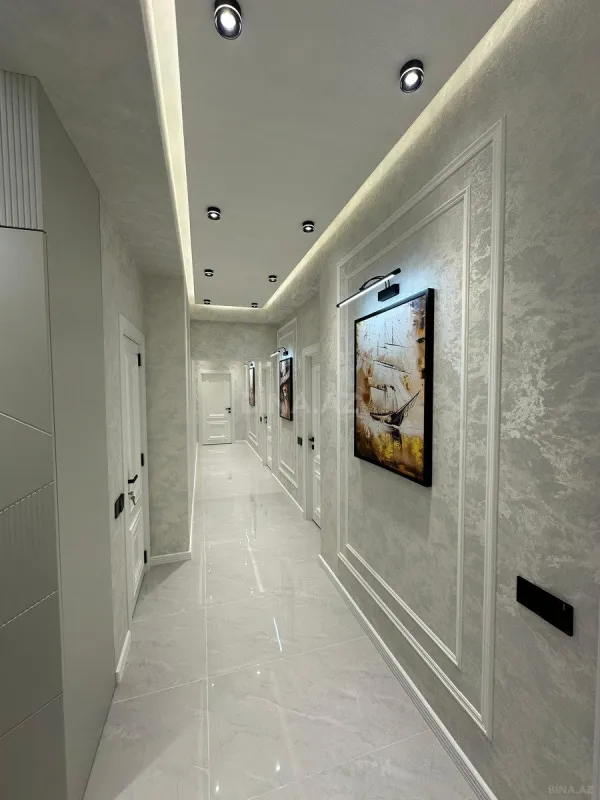 Satılır 3 otaqlı mənzil 105 m²