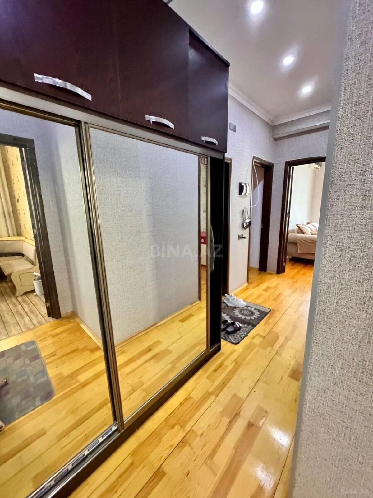 Satılır 3 otaqlı mənzil 90 m²