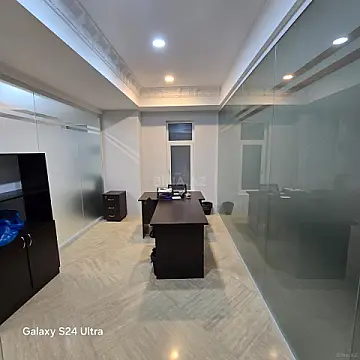 Kirayə verilir 3 otaqlı ofis 110 m²