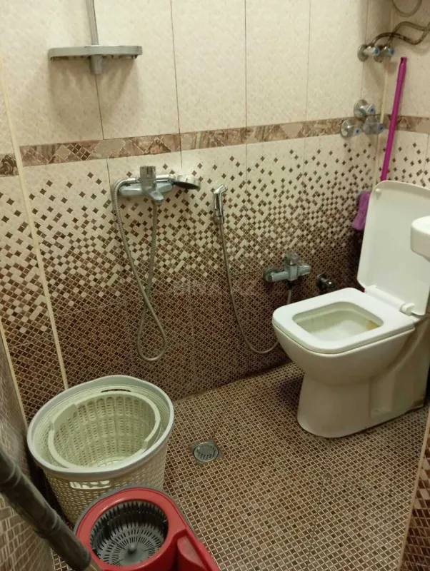 Kirayə verilir 3 otaqlı mənzil 180 m²