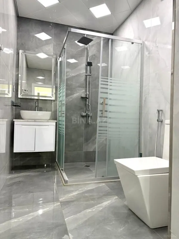 Kirayə verilir 2 otaqlı mənzil 78 m²