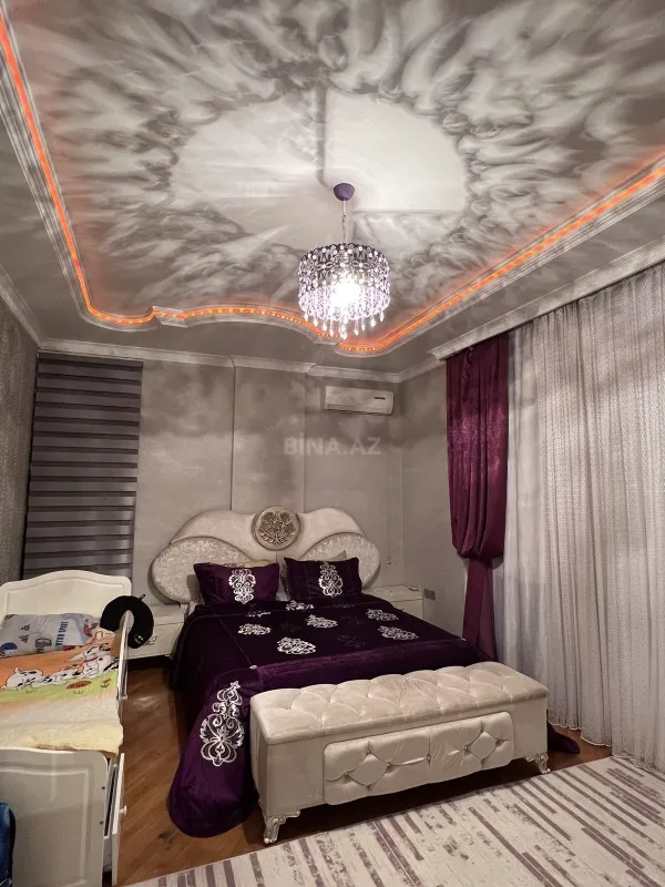 Satılır 3 otaqlı mənzil 140 m²