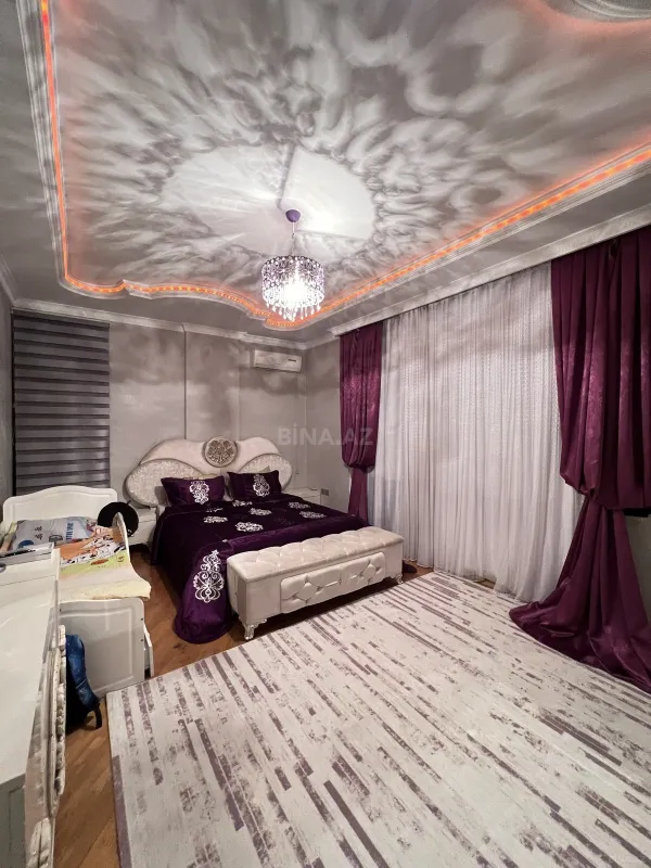 Satılır 3 otaqlı mənzil 140 m²