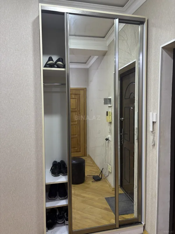 Kirayə verilir 3 otaqlı mənzil 150 m²