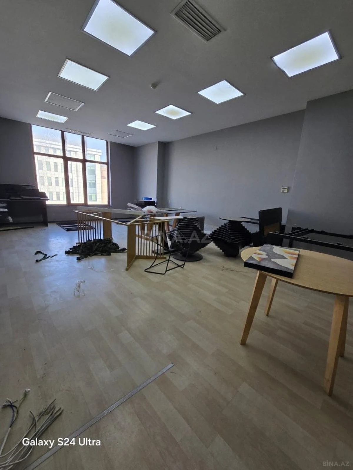 Kirayə verilir 10 otaqlı ofis 600 m²