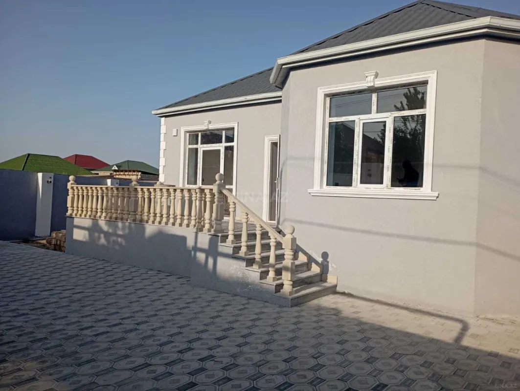 Satılır 3 otaqlı həyət evi 100 m²
