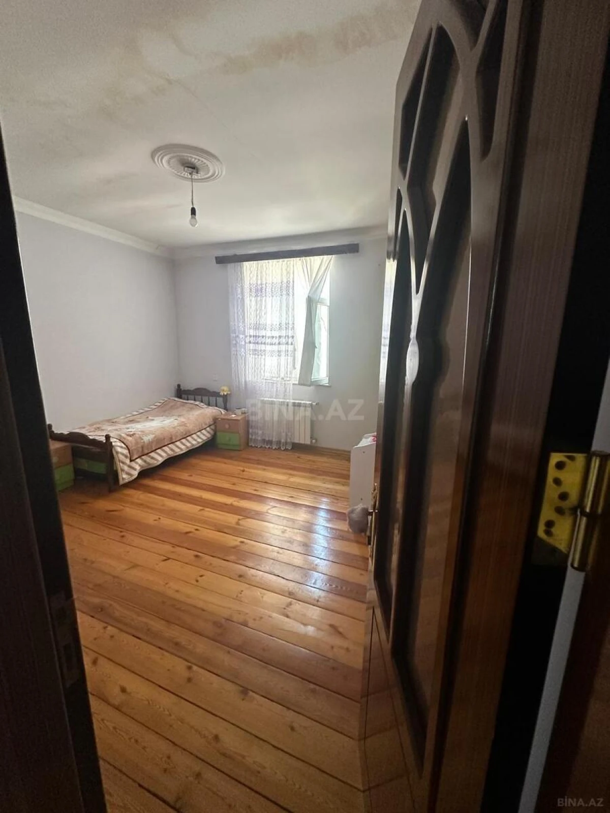 Satılır 4 otaqlı həyət evi 200 m²