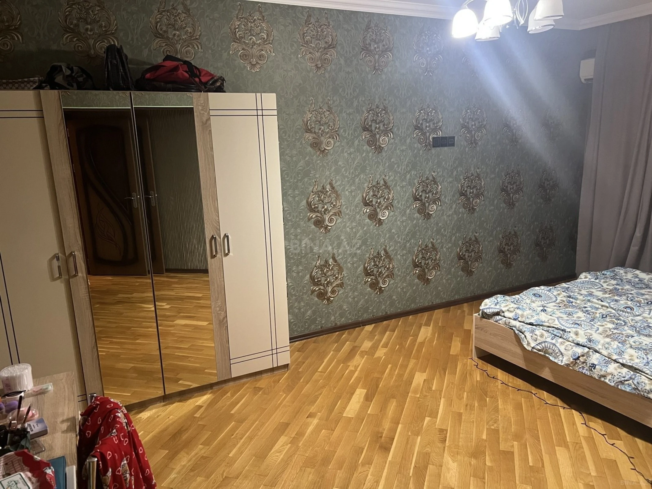 Kirayə verilir 2 otaqlı mənzil 88 m²