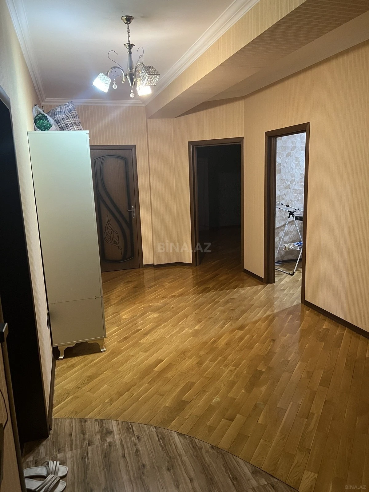 Kirayə verilir 2 otaqlı mənzil 88 m²
