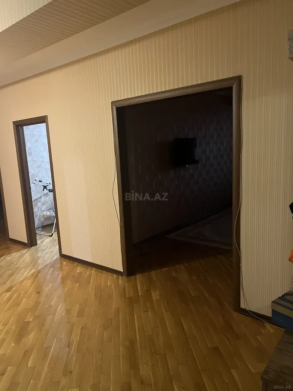 Kirayə verilir 2 otaqlı mənzil 88 m²