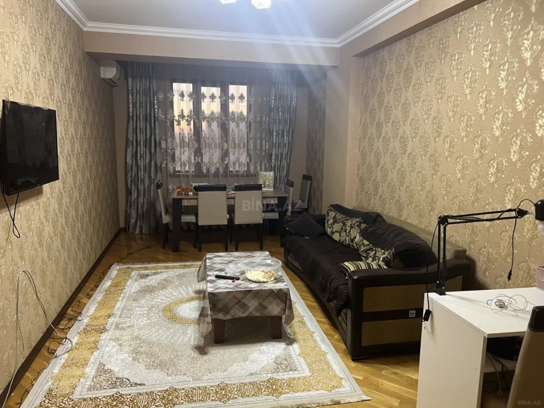 Kirayə verilir 2 otaqlı mənzil 88 m²
