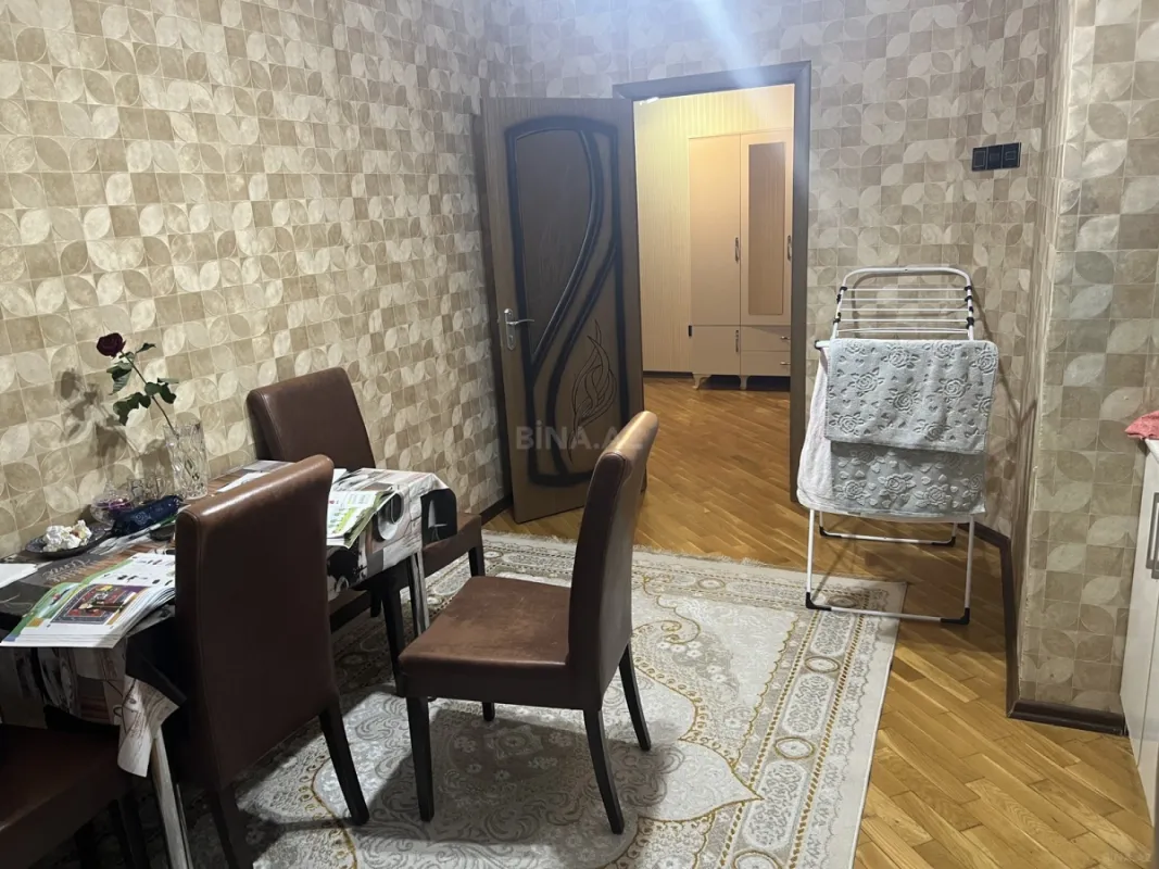 Kirayə verilir 2 otaqlı mənzil 88 m²