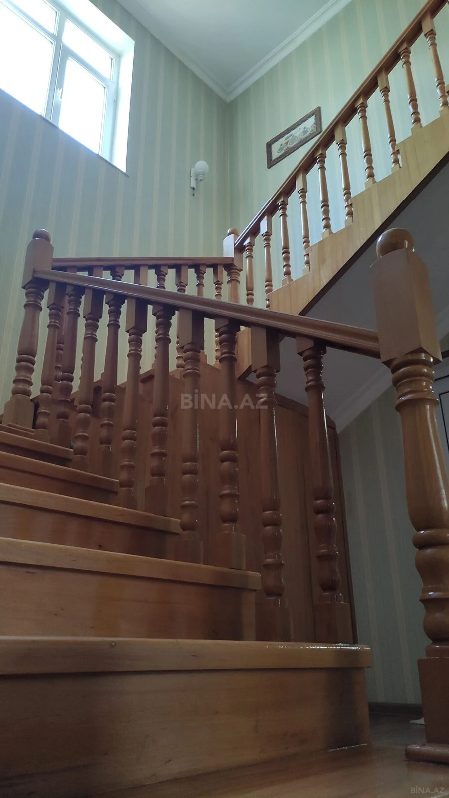 Satılır 6 otaqlı həyət evi 178 m²