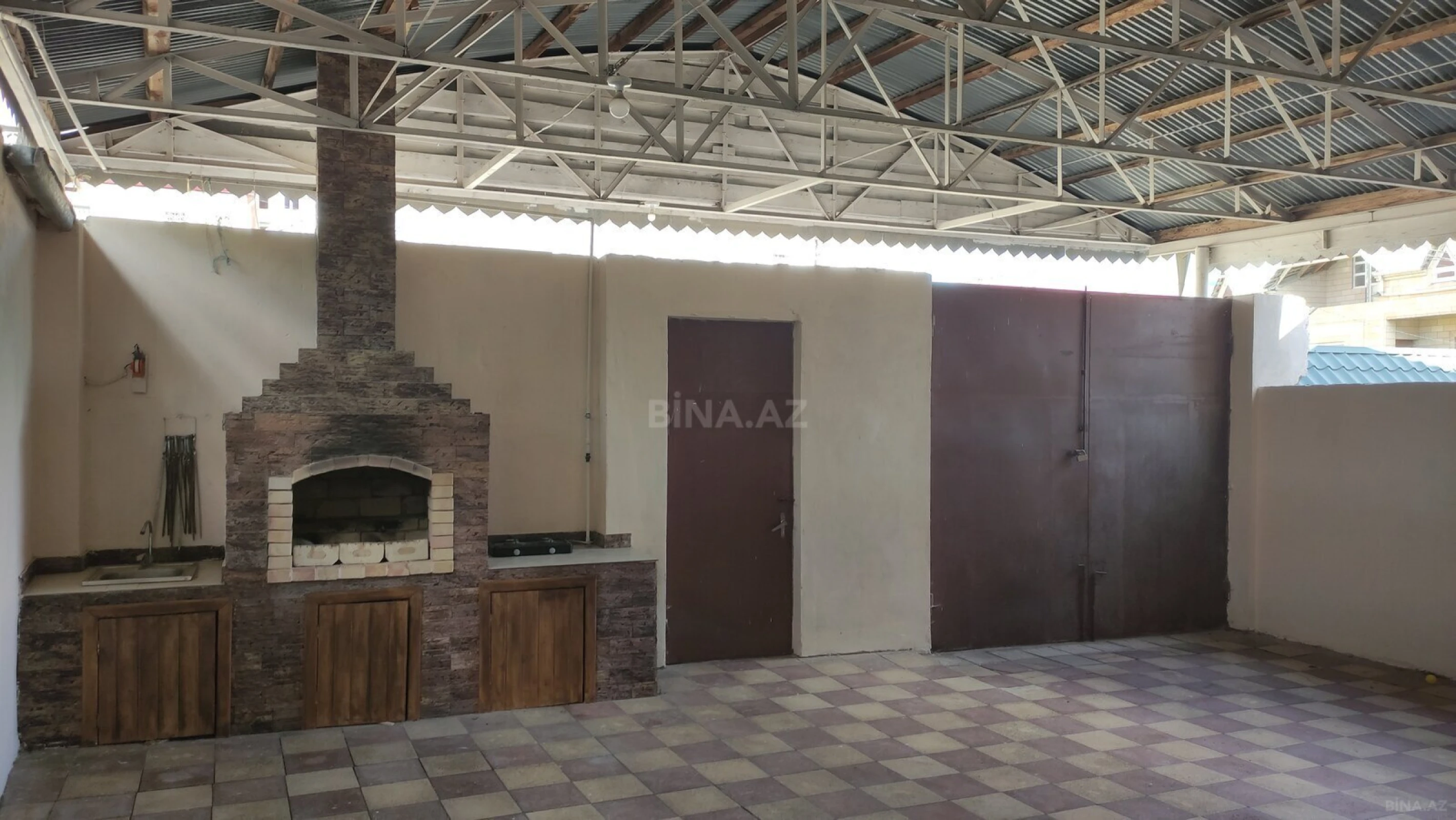 Satılır 6 otaqlı həyət evi 178 m²