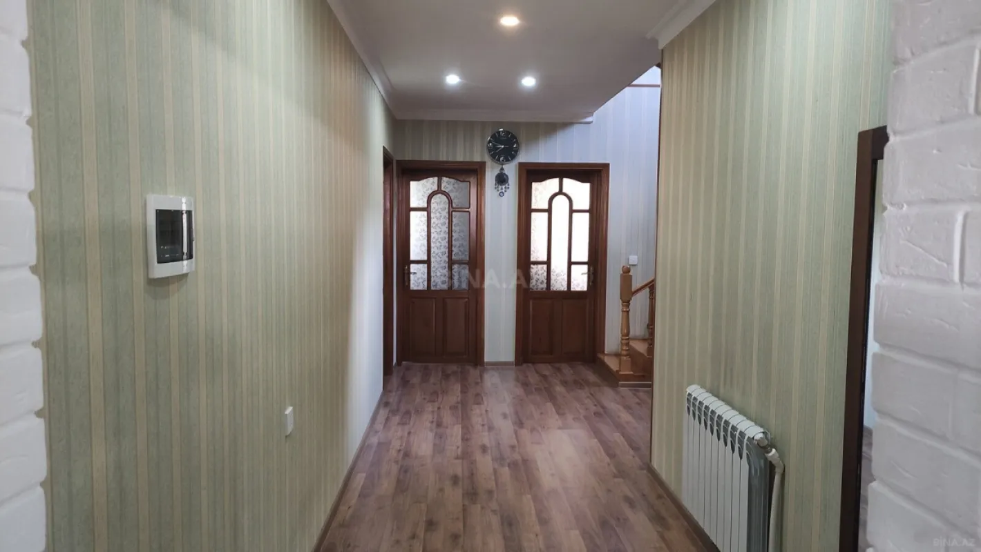Satılır 6 otaqlı həyət evi 178 m²