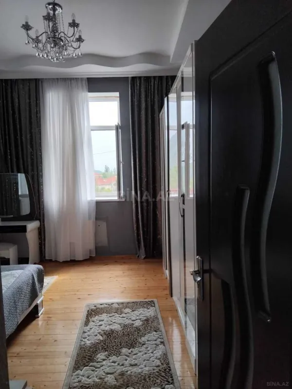 Kirayə verilir 5 otaqlı həyət evi 120 m²