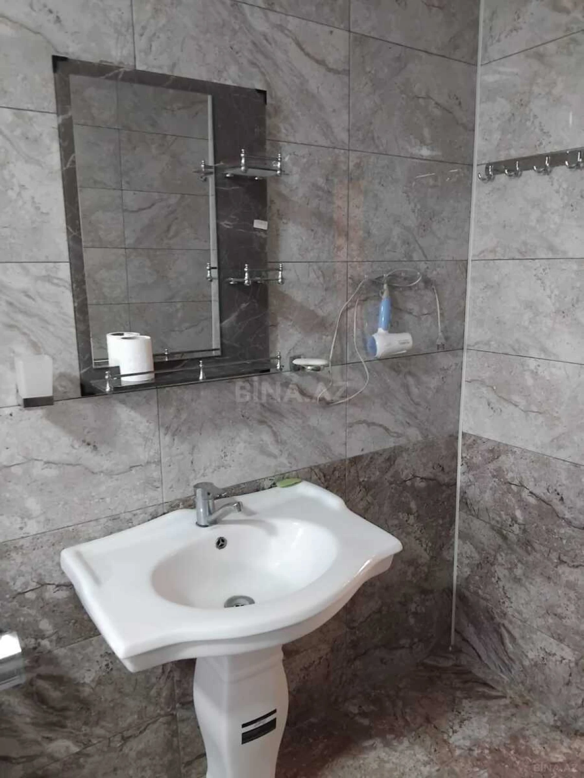 Kirayə verilir 5 otaqlı həyət evi 120 m²