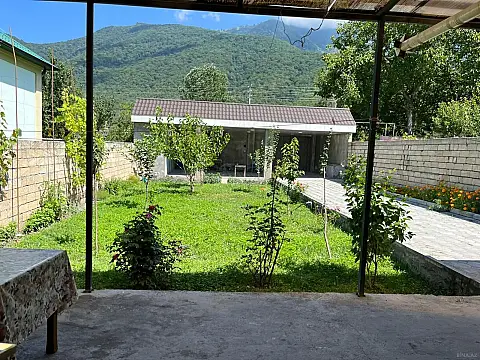 Kirayə verilir 4 otaqlı həyət evi 80 m²