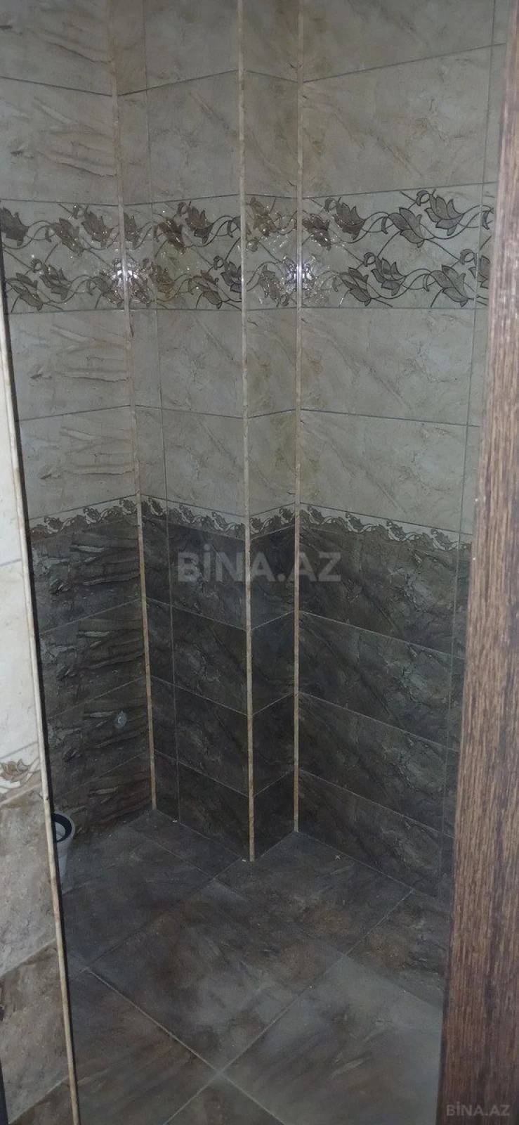 Satılır 7 otaqlı həyət evi 400 m²