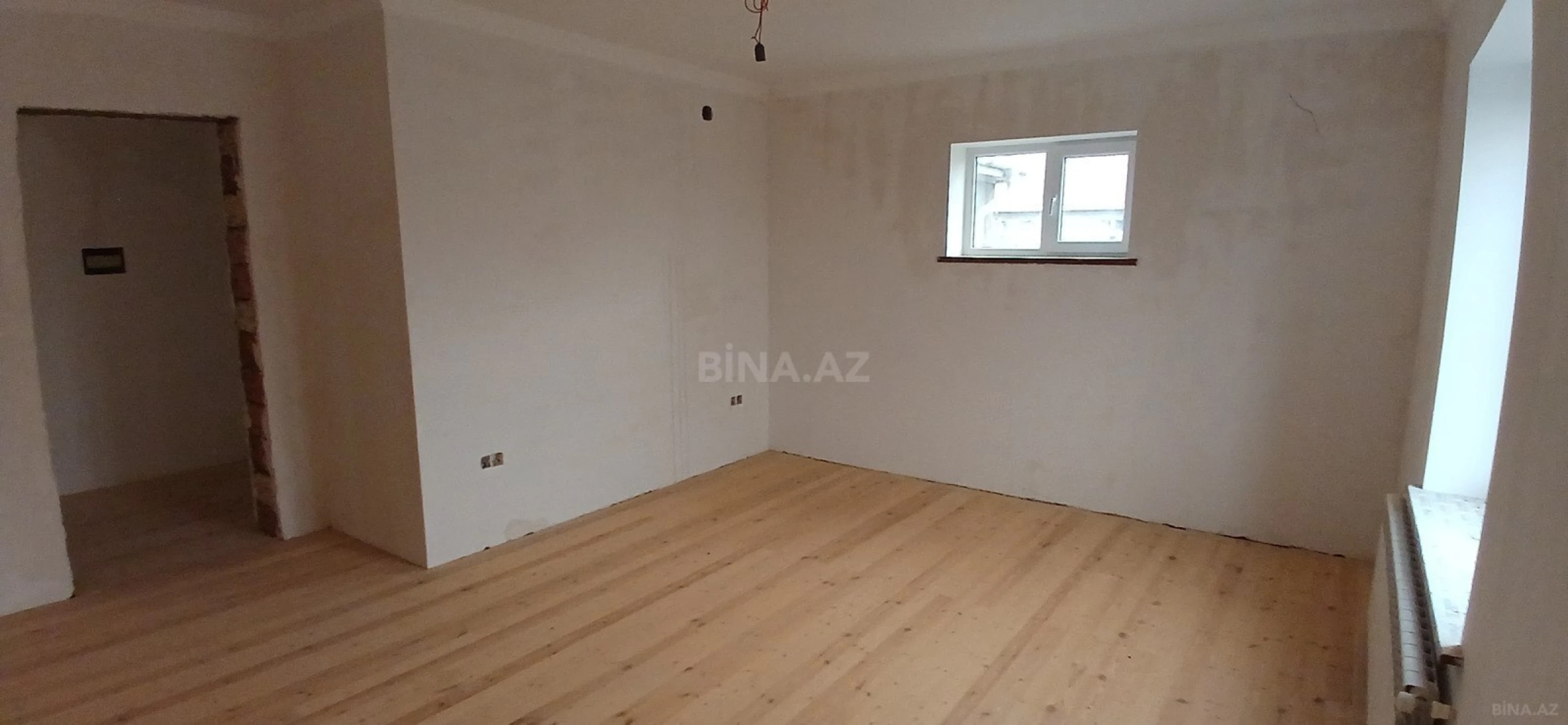 Satılır 7 otaqlı həyət evi 400 m²