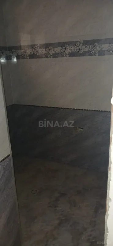 Satılır 7 otaqlı həyət evi 400 m²