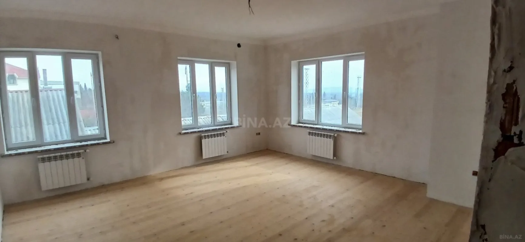 Satılır 7 otaqlı həyət evi 400 m²