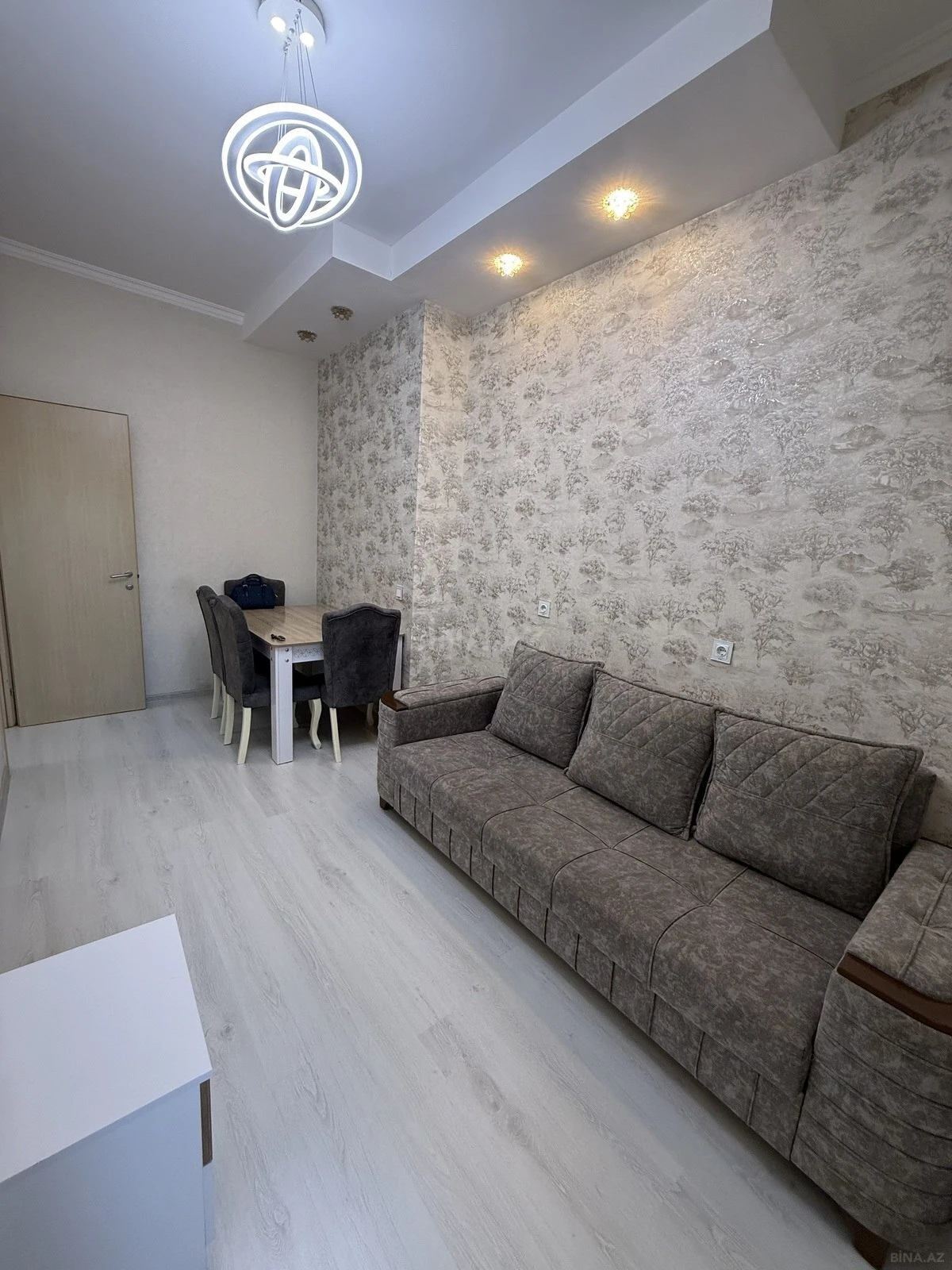 Satılır 2 otaqlı mənzil 50 m²