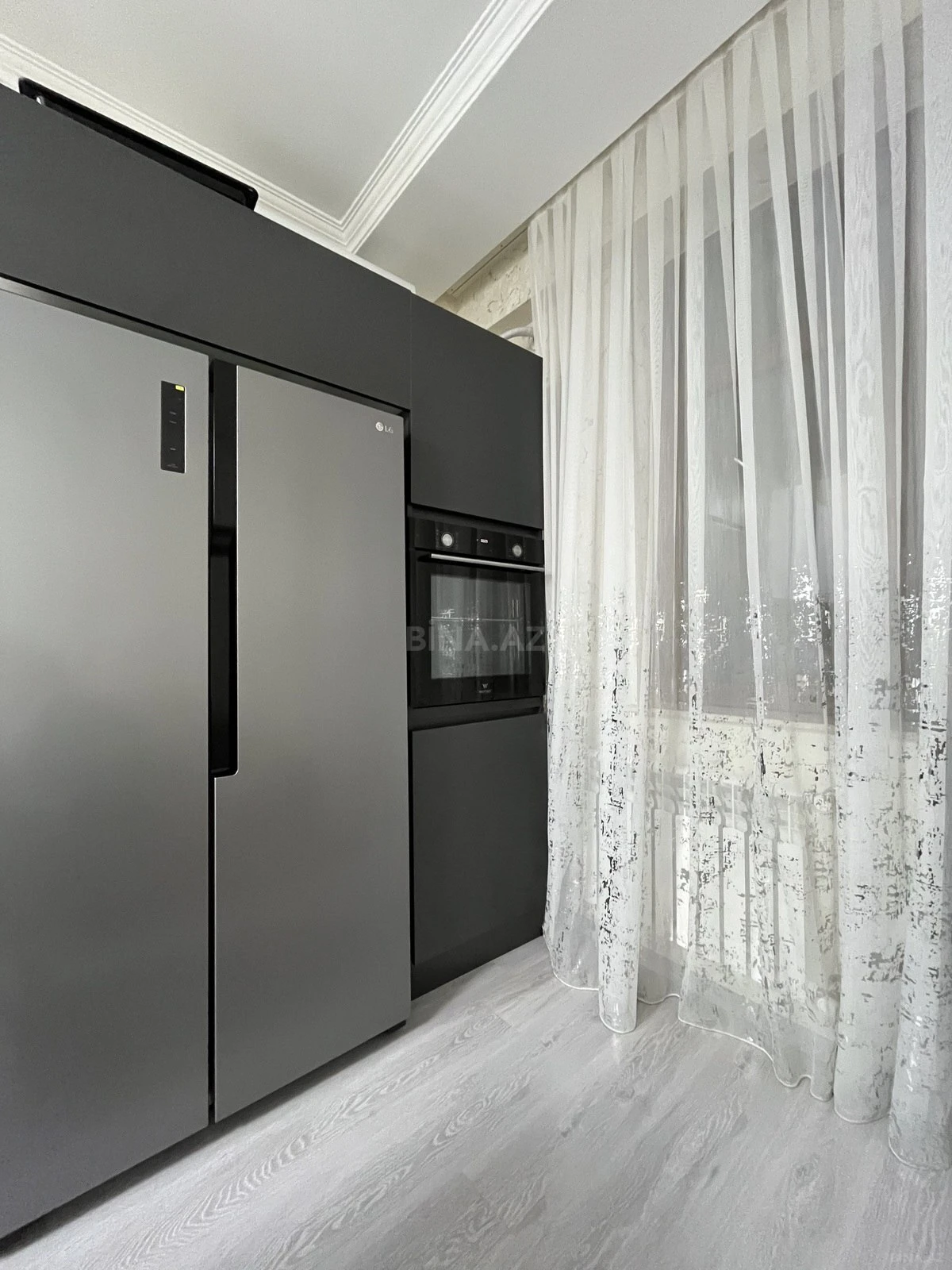 Satılır 3 otaqlı mənzil 130 m²