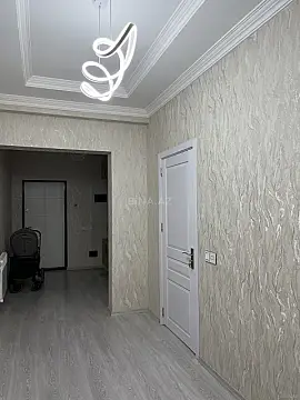 Satılır 3 otaqlı mənzil 130 m²
