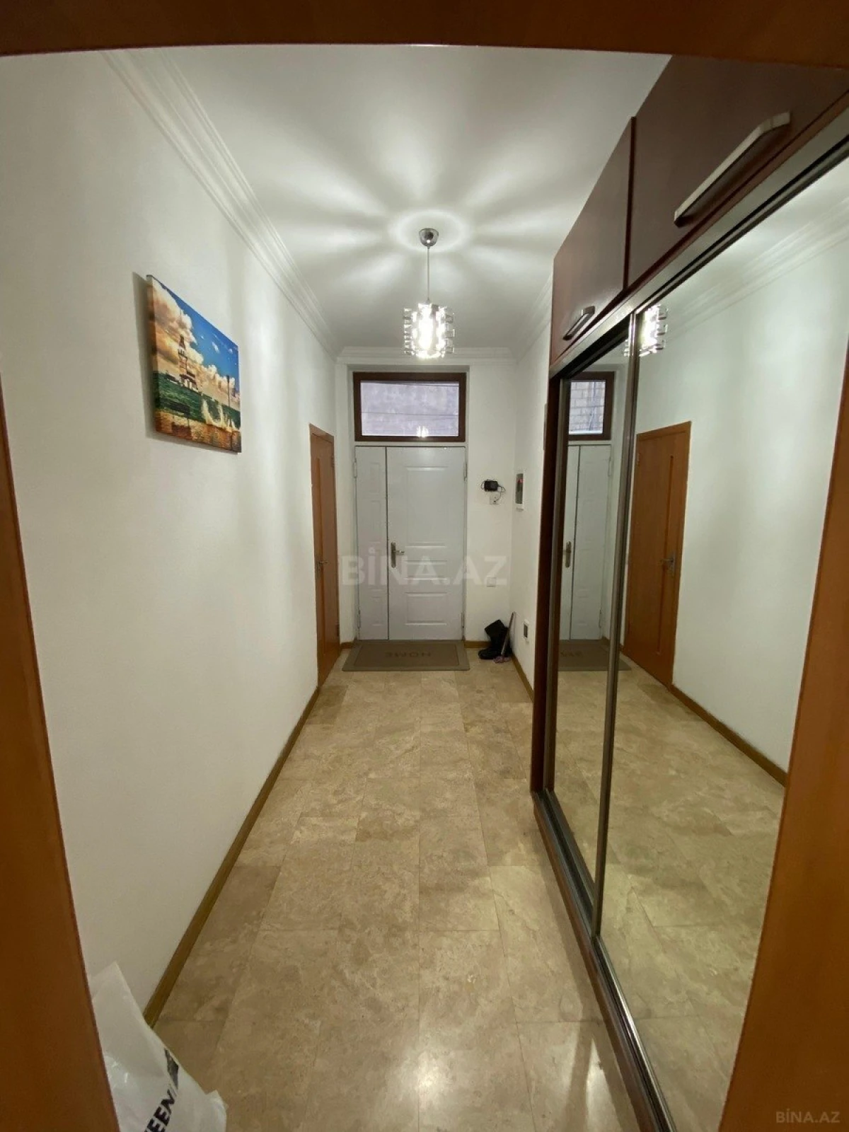 Satılır 6 otaqlı həyət evi 450 m²