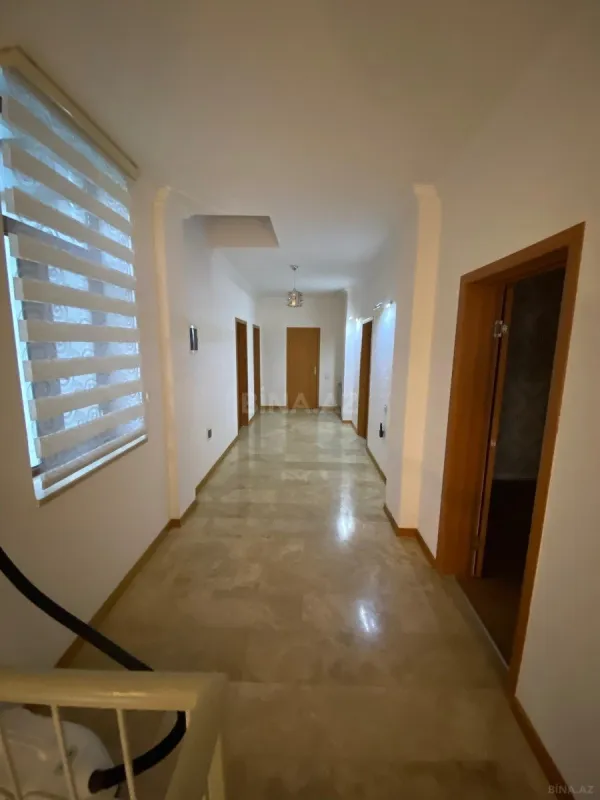 Satılır 6 otaqlı həyət evi 450 m²